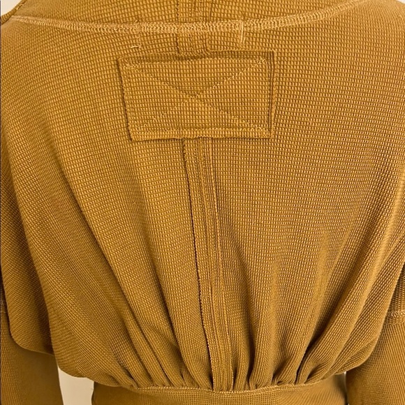 We The Free Neutral Mustard Long Sleeve Crop Knit Top - Picture 5 of 9